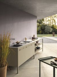 fantin_frame_kitchen_outdoor