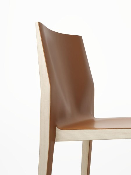 Laleggera chair by alias