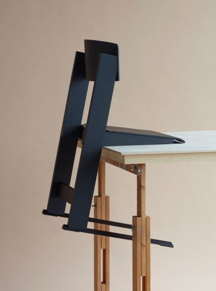 alias-lira-chair-6-courtesy-of-Daniel-Rybakken