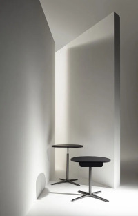 Sir Vito by B&B Italia, design Studio Kairos