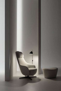 B&B Italia, Harbor Laidback armchair (PH: Santi Caleca)