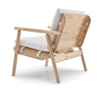 armchair Tai - design Sérgio Batista (ph credit: Uultis)