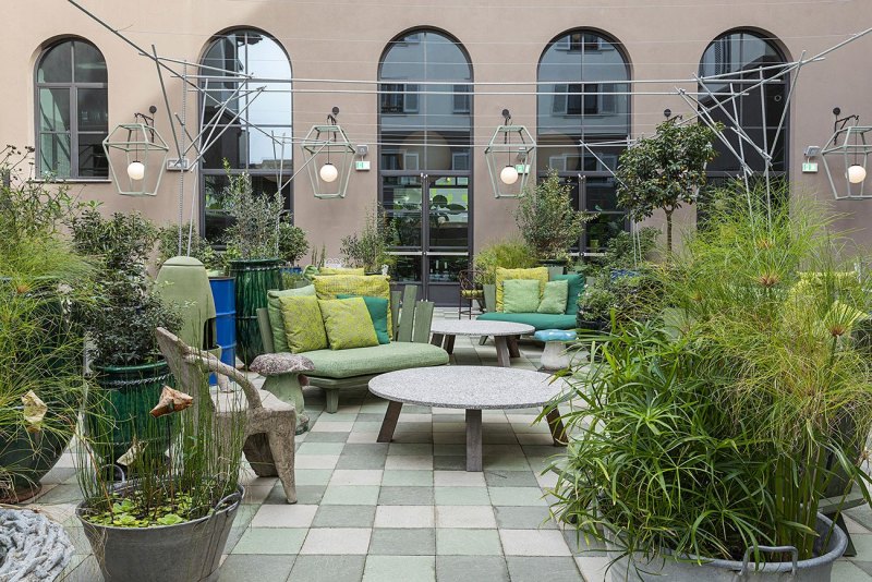 25h_PiazzaS.Paolino-COURTYARD-ph.-Laura-Fantacuzzi-Maxime-Galati-Fourcade-384