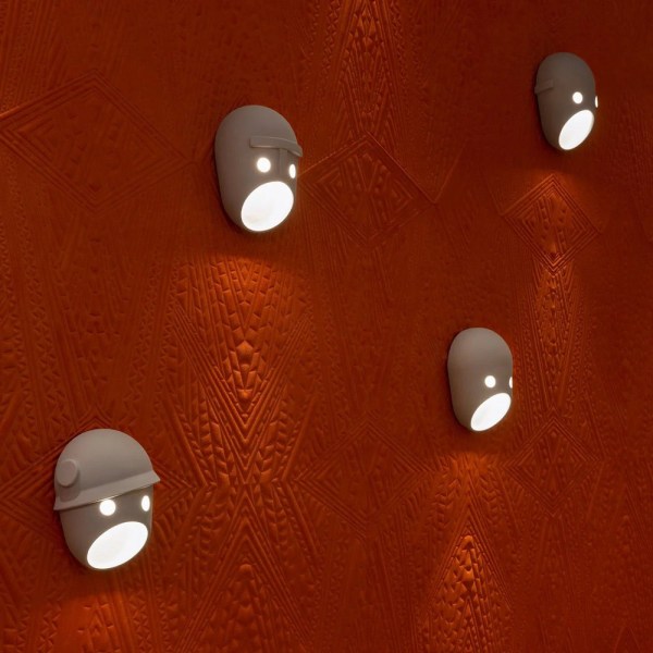 MOOOI-AppliqueledThePartyWallLamp