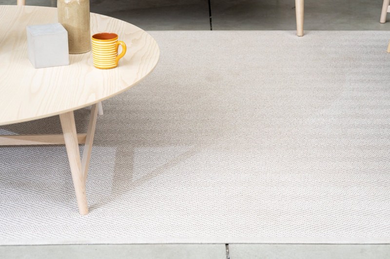 Unopiu_Synthesis-sunloungers_1_ph.-Thomas-Pagani