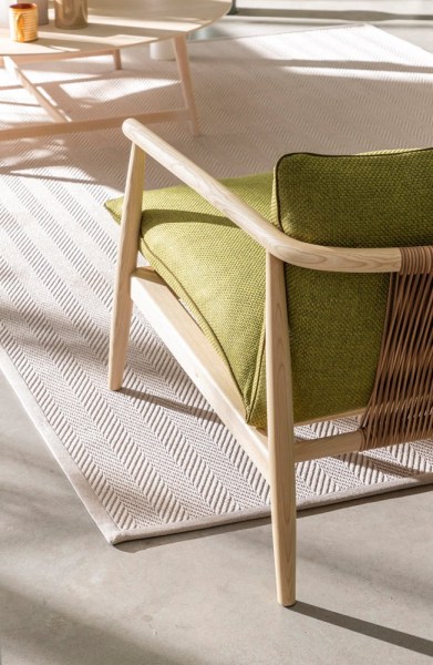 Unopiu_Synthesis-sunloungers_1_ph.-Thomas-Pagani