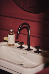 Joe Nero di Ideal Standard