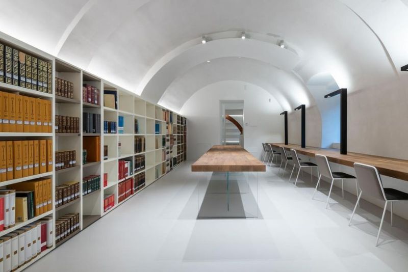 LAgo-CAMALDOLI-BIBLIOTECA-MODERNA-MONASTERO-CAMALDOLI-12