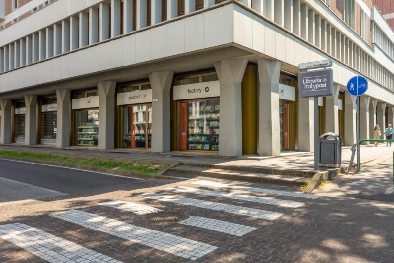 italypost factory padova