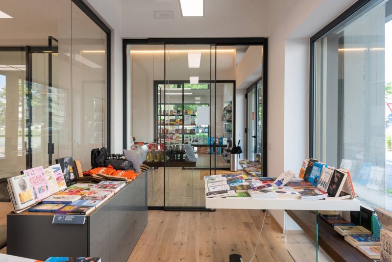 italypost factory padova