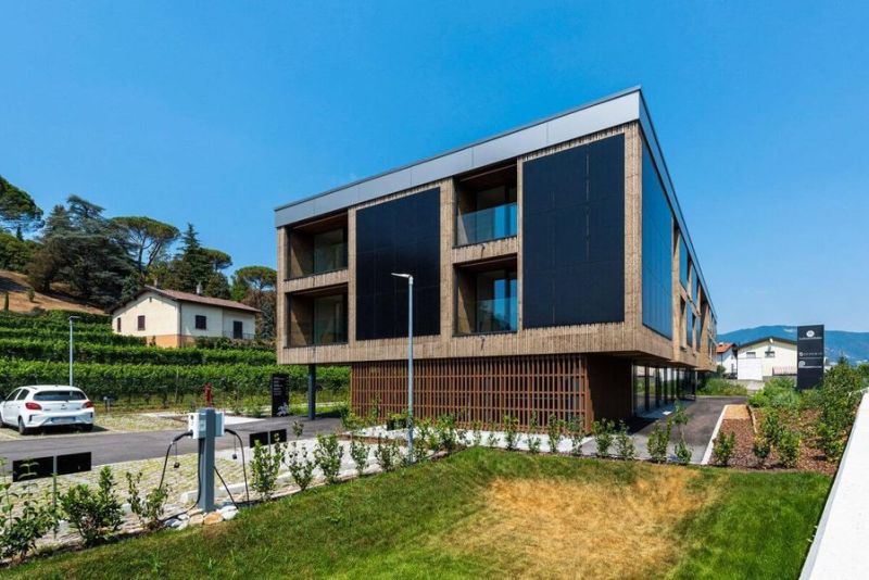 LAgo_-LO-SCUDO-DI-STABIO-1