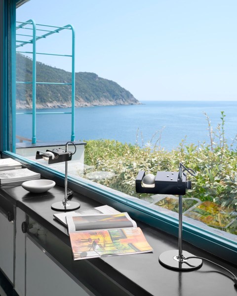 Oluce Mini Spider Table design Joe Colombo