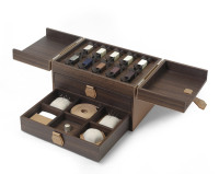 kit-cucito_noce-canaletto-ed-eucalipto-rivestito-in-pelle_ludovica-mascheroni-8