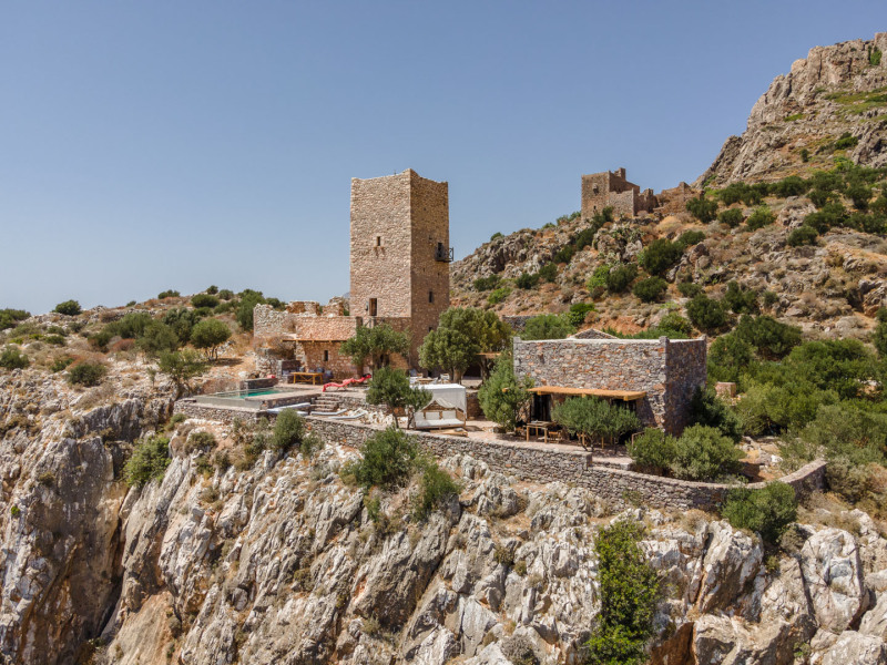 Unopiu-al-Tainaron-Blue-19