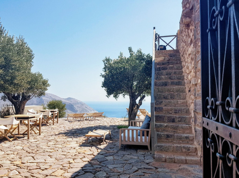 Unopiu-al-Tainaron-Blue-2