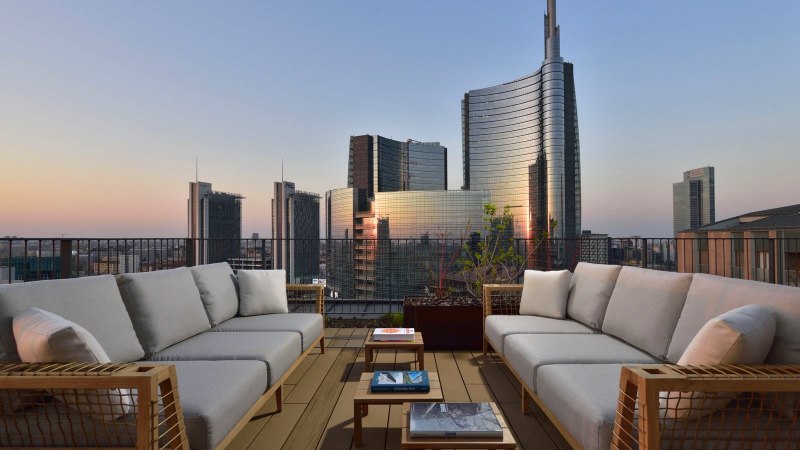 Unopiu-per-Milano-Verticale-1