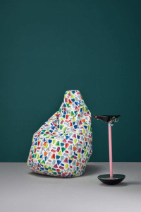 Zanotta, poltrona Sacco Medium in versione "Solid"