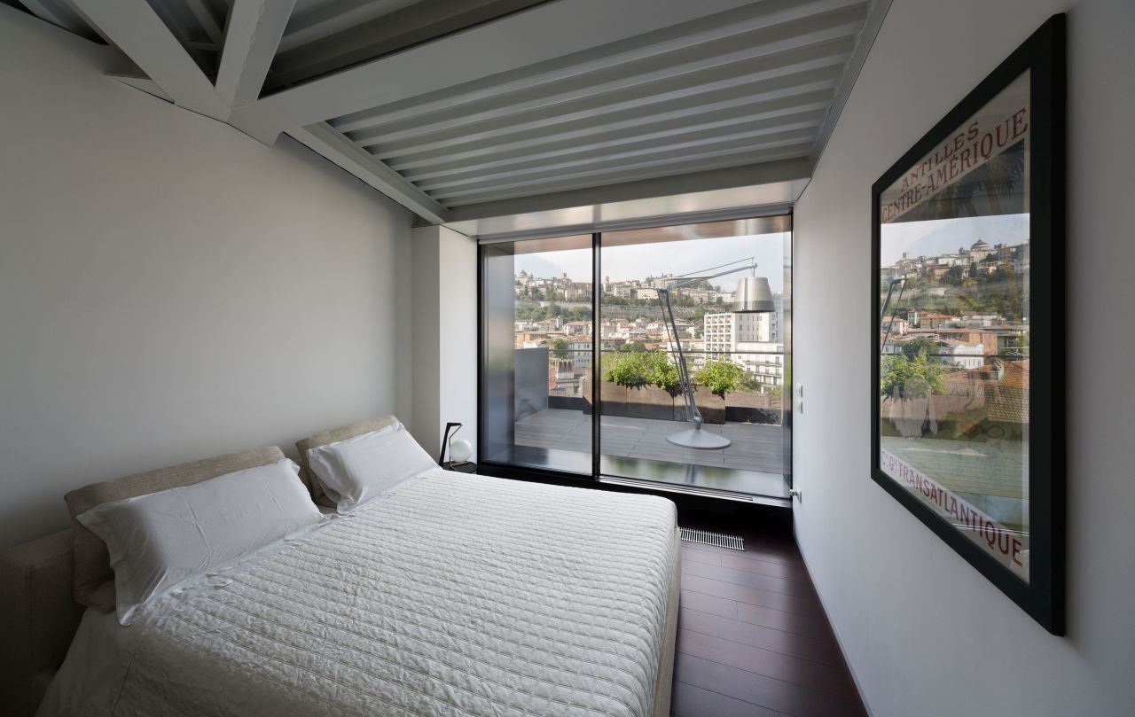 08-penthouse-refurbishment-interni-bedroom-bergamo