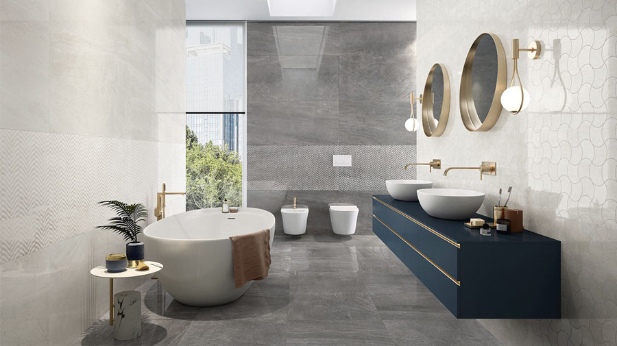 Eleganza haute couture del bagno blu e oro