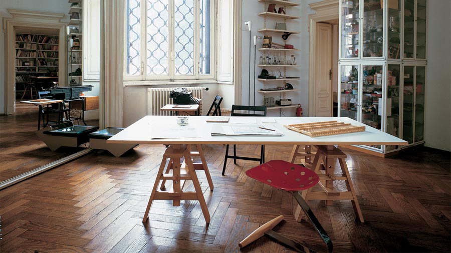 Il tavolo da disegno è una scrivania perfetta