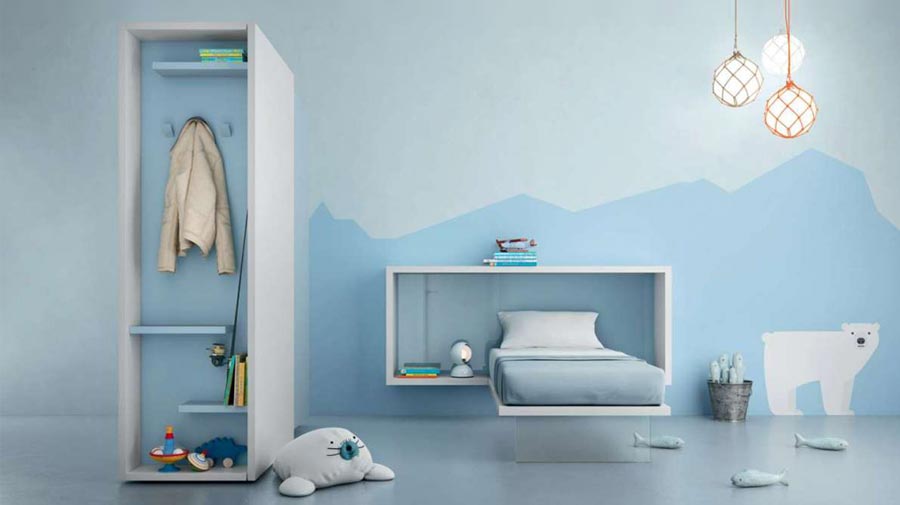 A bedroom in sky-blue where order and relaxation rule