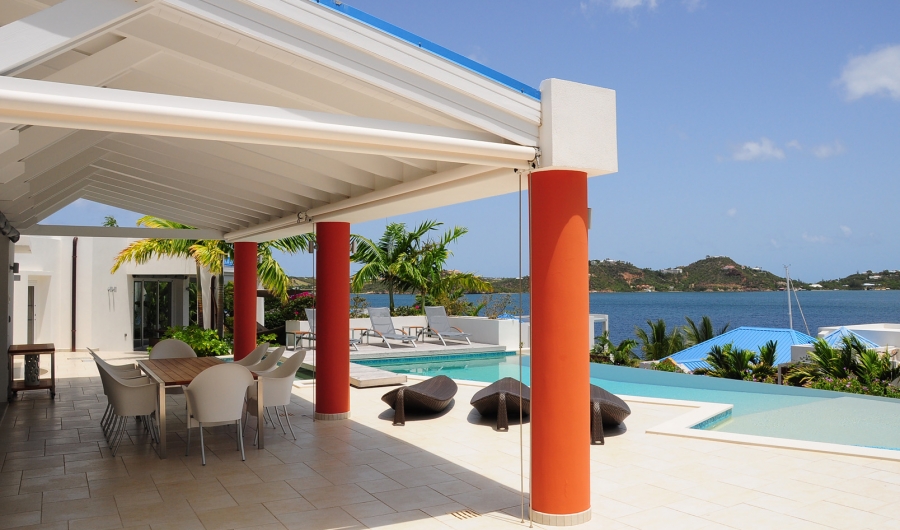 Italian design in a dream villa in the Caribbean