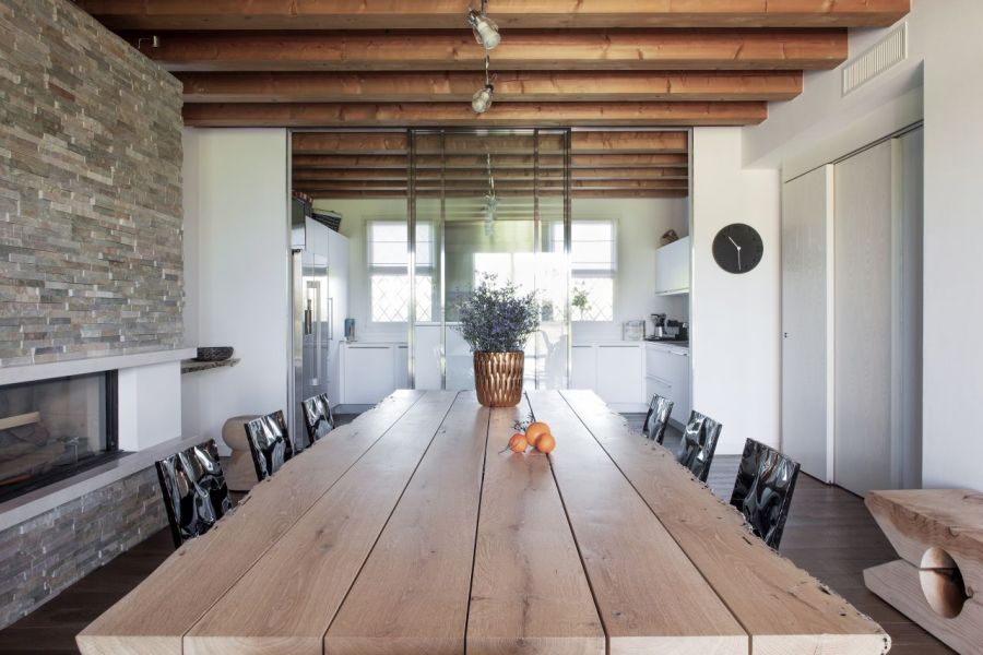 New life for a farmhouse in the hills of the Veneto region