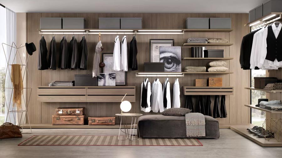 Progettare l’angolo guardaroba perfetto