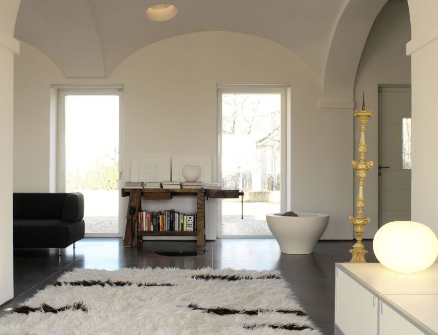 The renovation of an old farmhouse in the Piedmont wine region