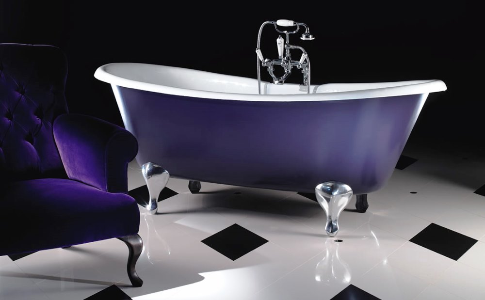 Freestanding bathtubs: practicality and beauty in 10 examples