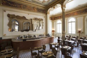 cover-campana-brothers-cafe_theatro-municipal-fernando-laszlo caffetteria dei Fratelli Campana dentro al Theatro Municipal di São Paulo