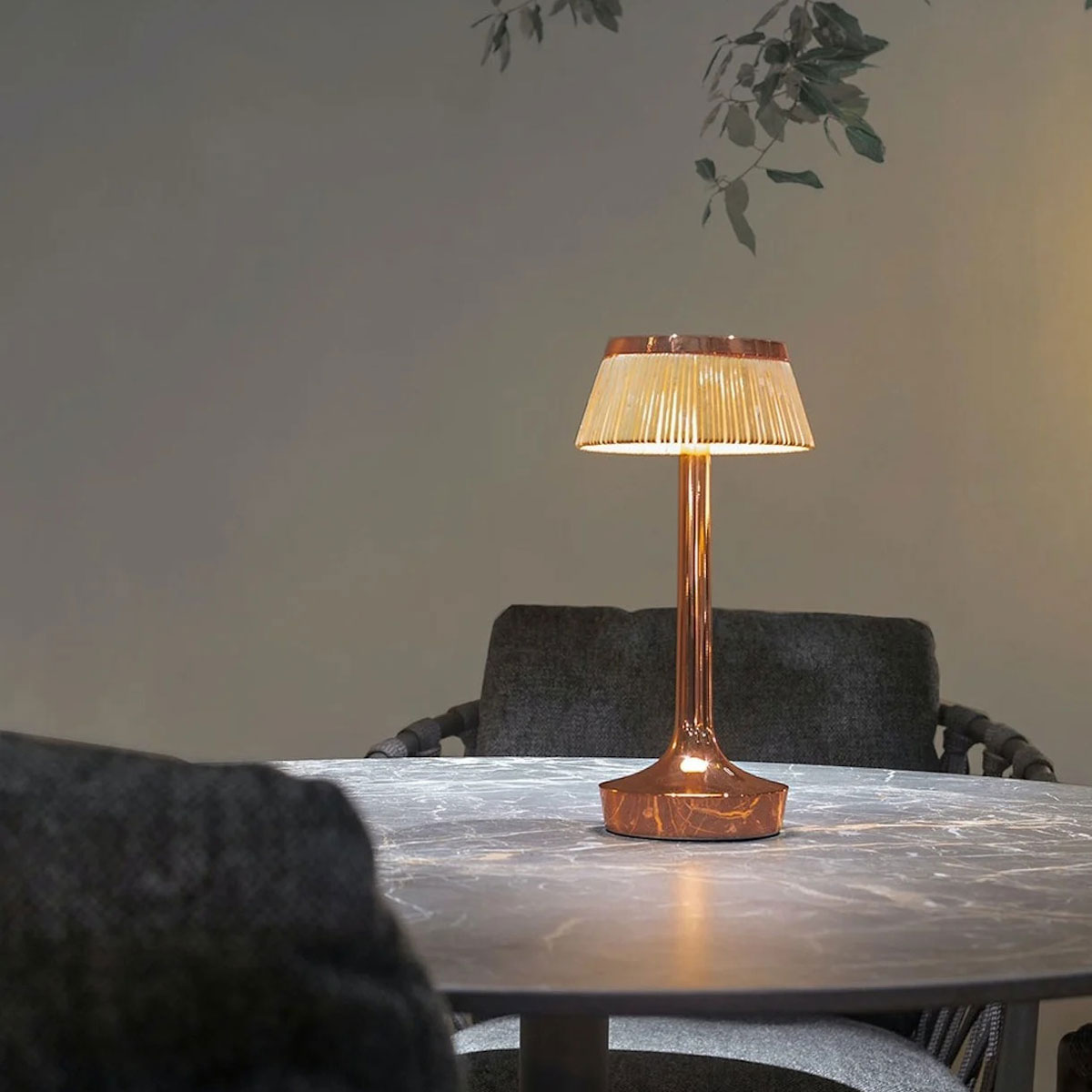 Flos-Bon_Jour_Umplugged-PH_Santi_Caleca-3 bon jour by flos