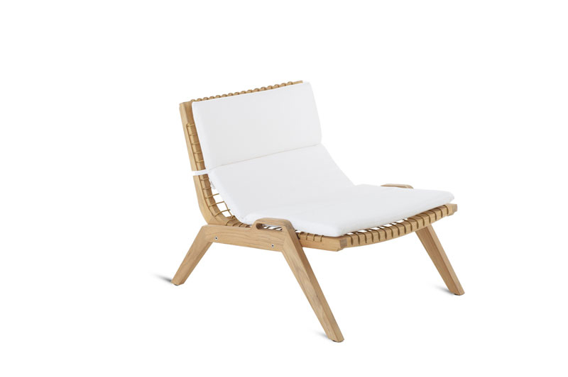 Unopiù-Synthesis-poltrona-lounge-con-cuscini- poltrona lounge