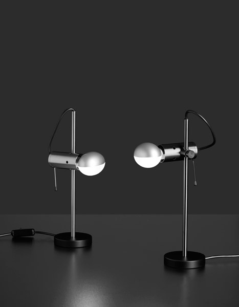 agnoli lamp by oluce