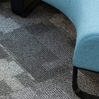 moquette in quadrotti